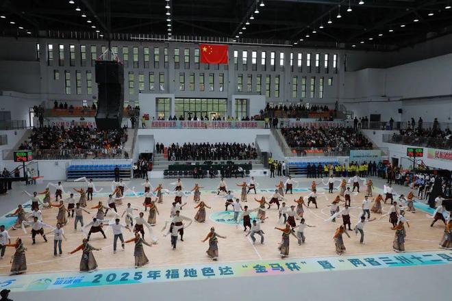 色达县全民健身中心和体育公园（民族团结广场）正式交付(图4)