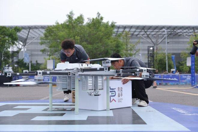 “空中 F1”燃动山城 重庆“战队”包揽团体赛前三名(图4)