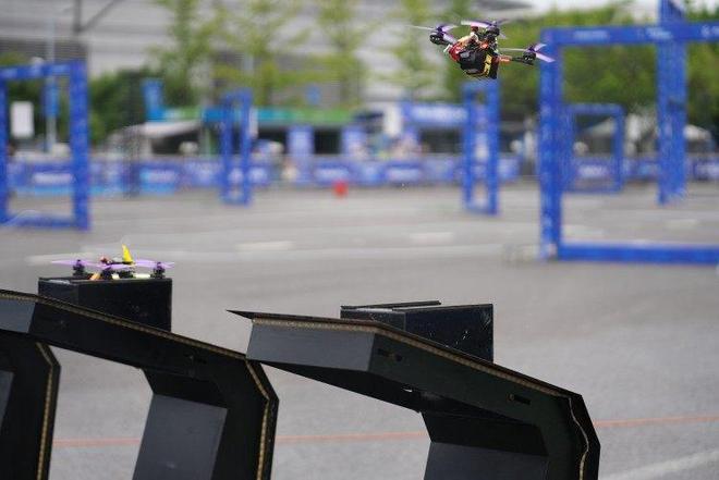 “空中 F1”燃动山城 重庆“战队”包揽团体赛前三名(图2)