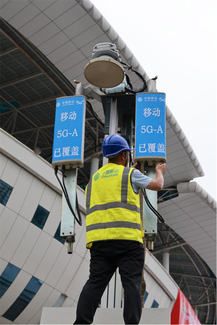 全力保障“湘超”通信畅通湖南移动构建“5G-A智慧堡垒”(图1)