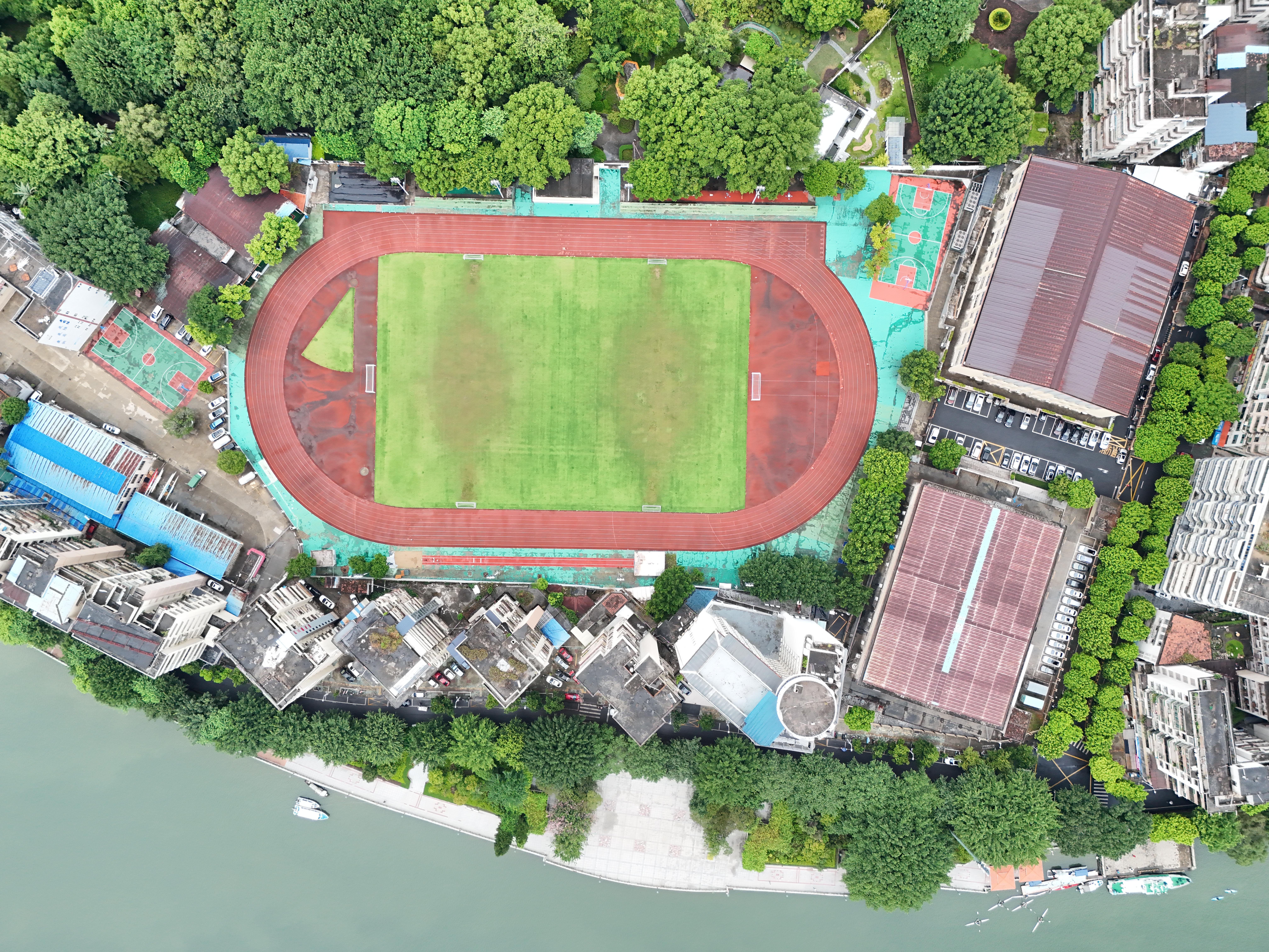 逐浪三熊猫体育赛事合作江打造“赛艇之城”韶关得天独厚｜探寻广东21城体育性格(图2)