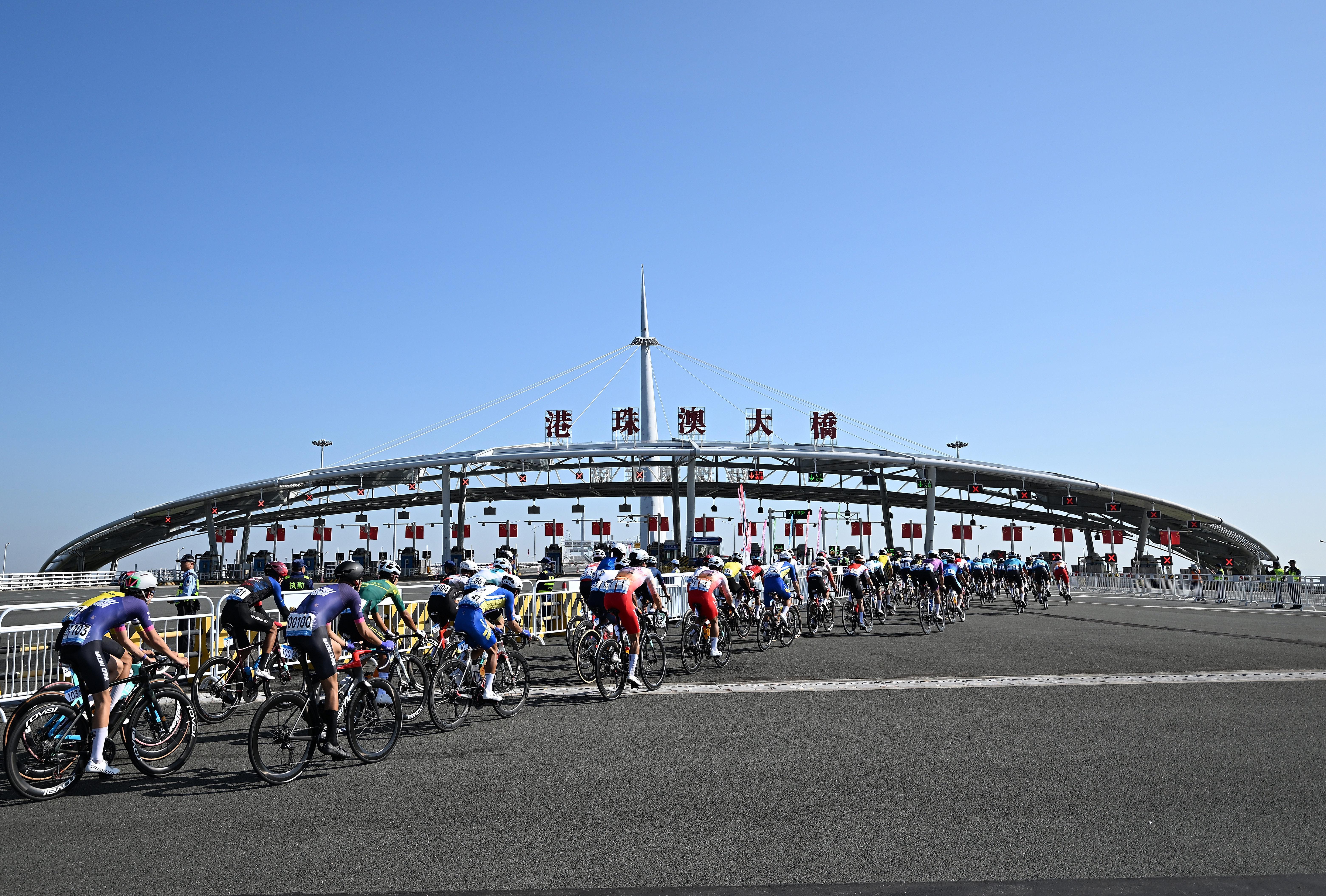 熊猫体育直播平台全运会｜体育之光耀湾区——写在十五运会开幕之际(图1)