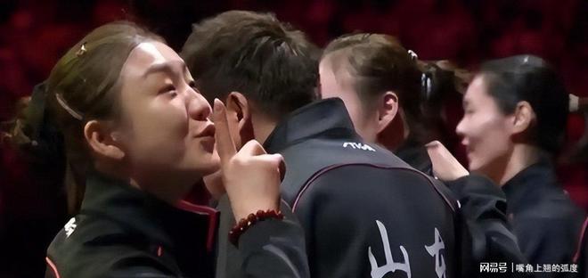 张怡宁含泪怒斥赛场黑幕樊振东被陌生人偷取衣物邓亚萍说对了熊猫体育智能股份(图4)