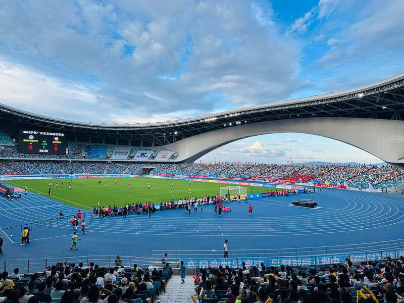 25万球迷“看球观海”2025广东足球超级联赛正赛在广州南沙开赛(图3)