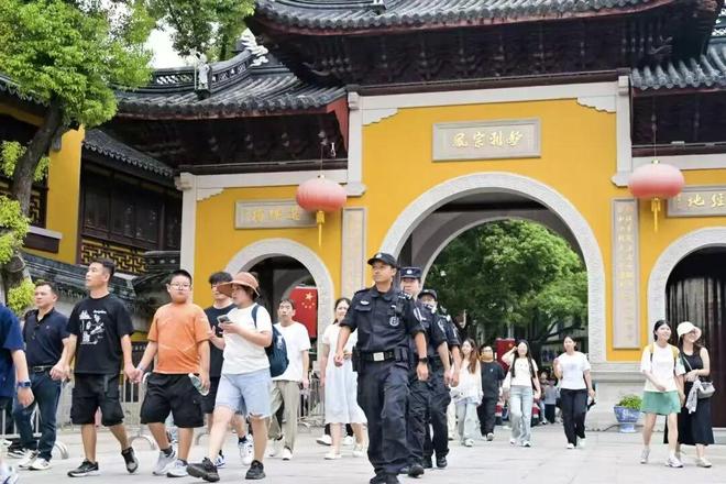 192小时江熊猫体育苏公安守护值拉满！(图1)