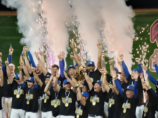 突破壁“垒”！面对“小众运动”的标签CPB挥出第一支本垒打新IP研究院熊猫体育赛事合作(图1)