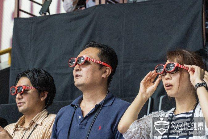 使用OculusQuest、NrealLight看篮球赛日本软银推动5G+VRAR应用落地_VR陀螺(图3)
