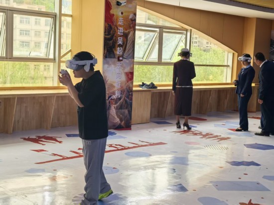 《长征·英雄》VR首映礼在延安熊猫体育赛事合作吴起举行(图3)